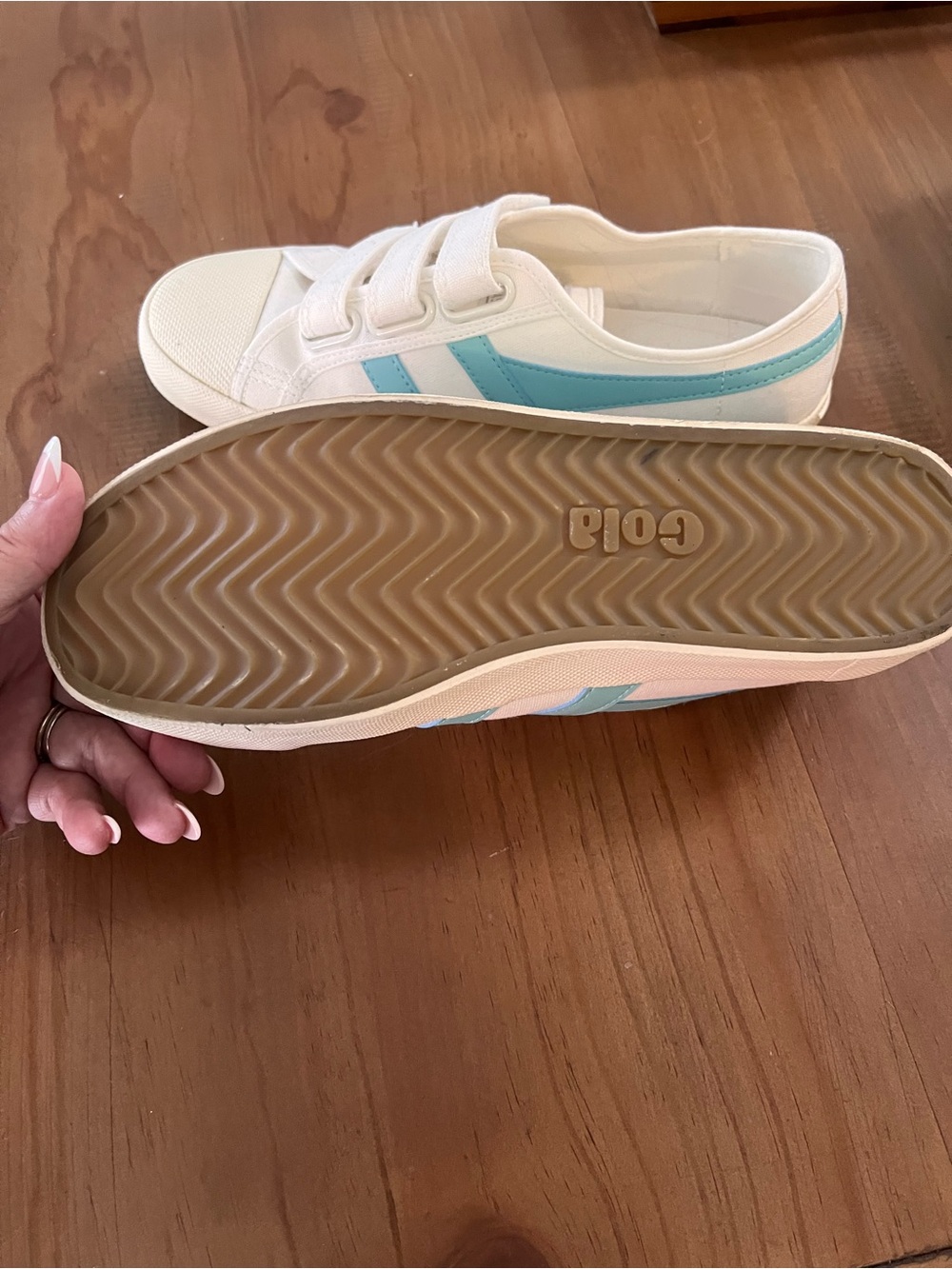 Gola Women’s White Sneakers with Mint Green Stripe Accent - Picture 2 of 3